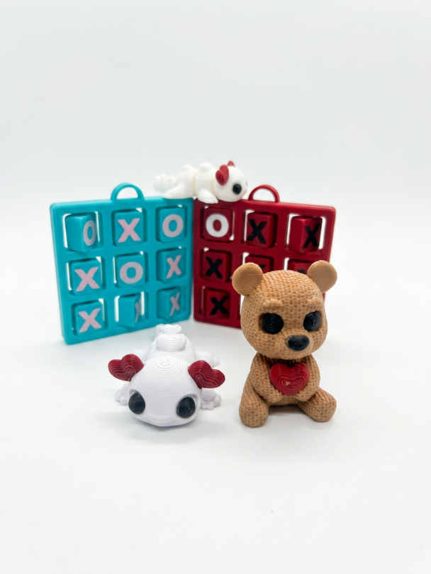 Play Stash games and small figures